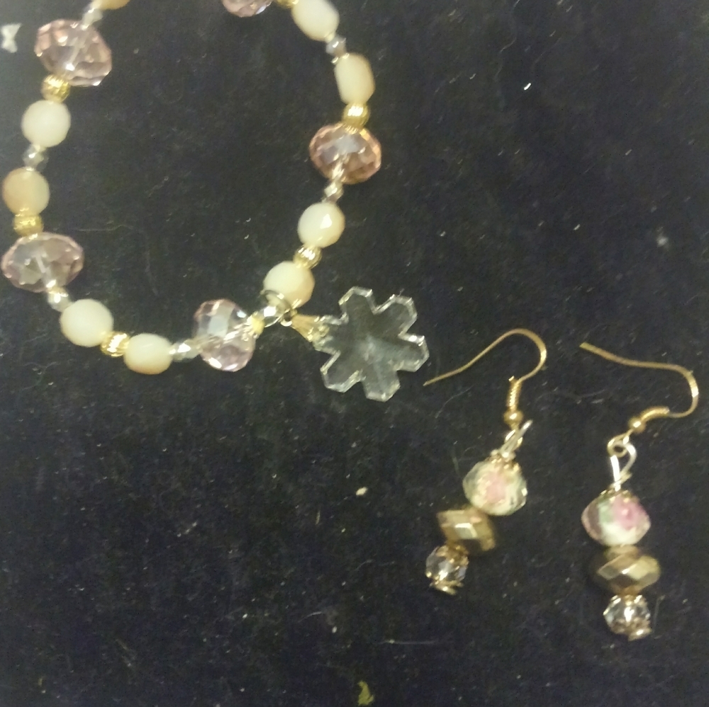 Necklace set